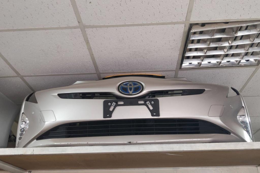 Body  Bumper Toyota Prius