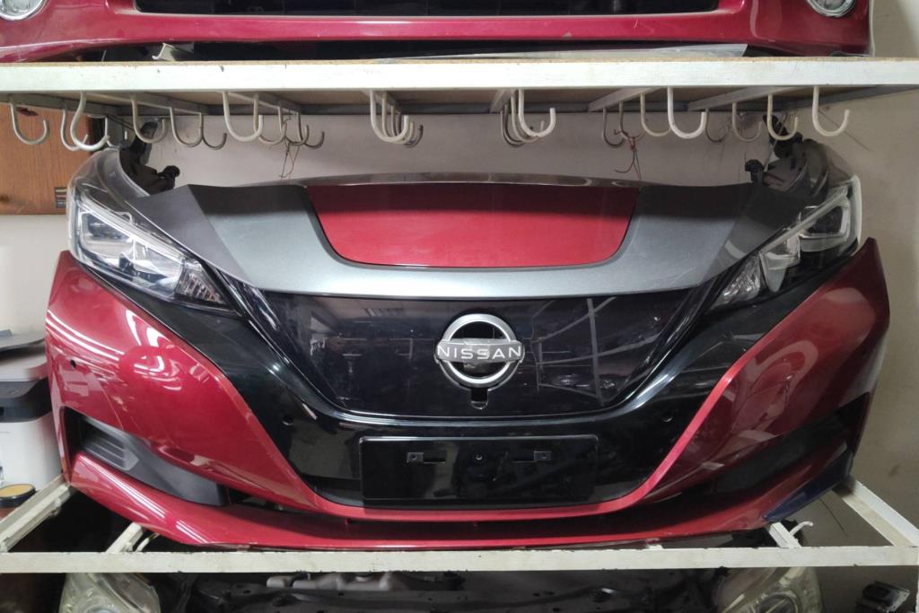 Body  Bumper Nissan Leaf
