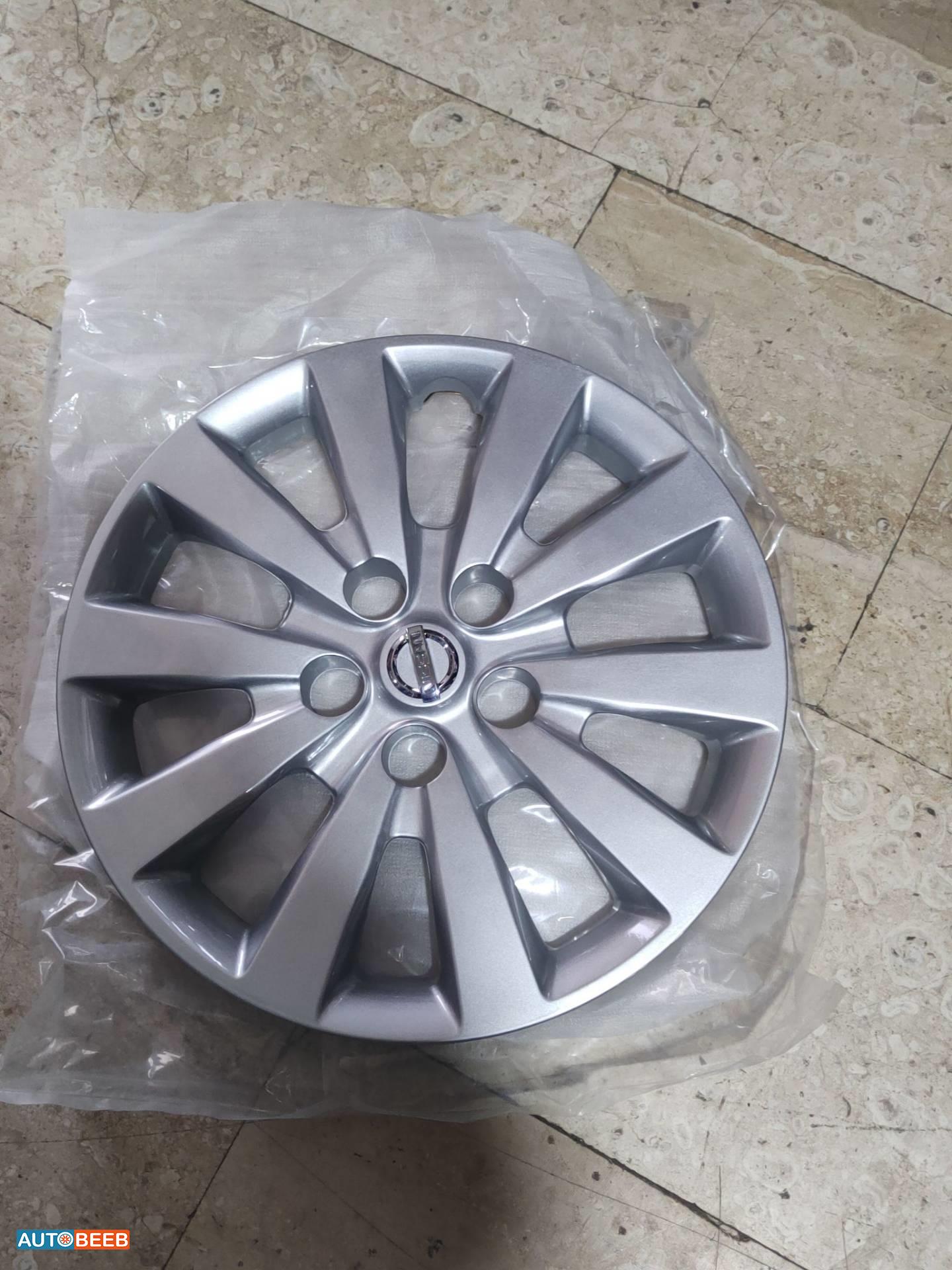 Wheel and Rims Wheel Covers  Nissan Leaf
