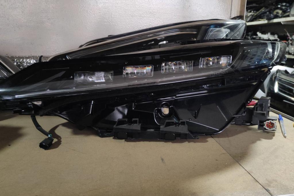 ضوء امامي يمين شمال نيسان اريا 2022 2023 2024