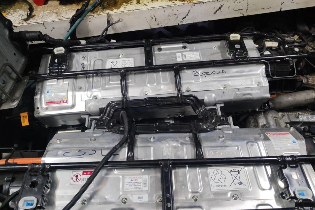 بطاريه هايبرد مدمجة و عادية كيا نيرو 2018 2019 2020 2021 2022