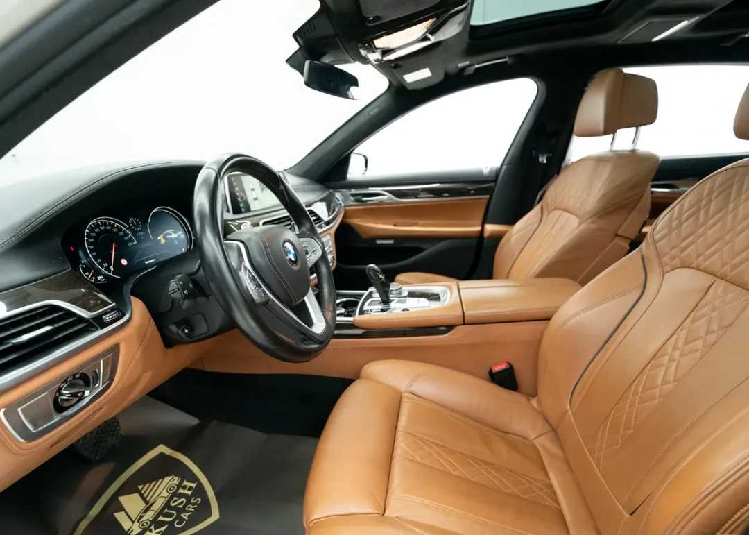 BMW 730 2016