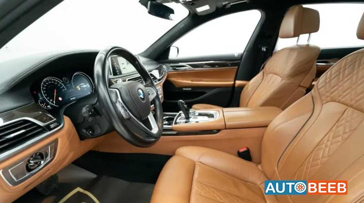 BMW 730 2016