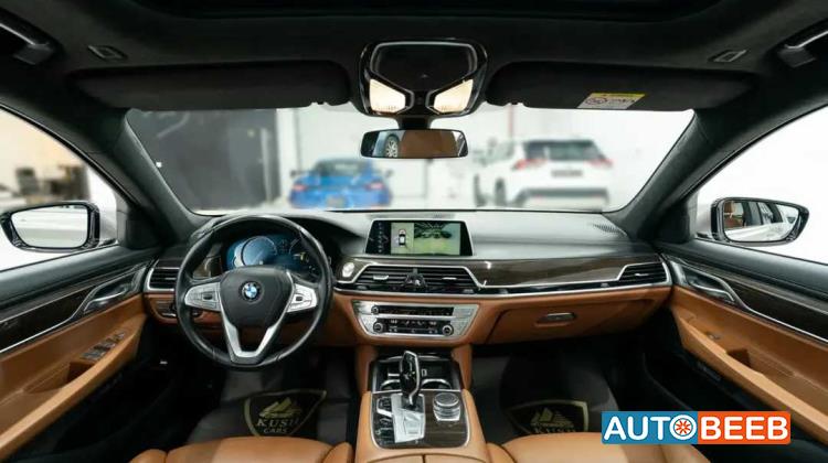 BMW 730 2016