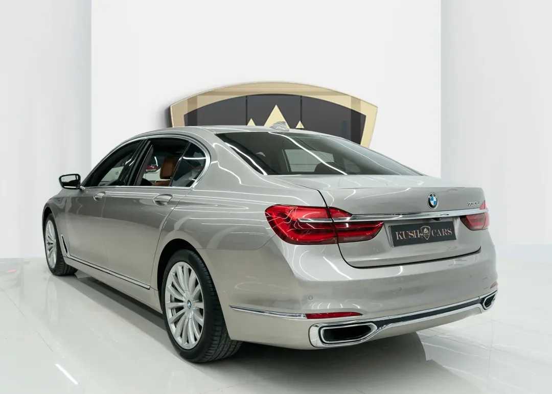 BMW 730 2016