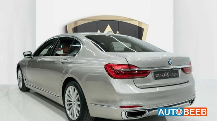 BMW 730 2016