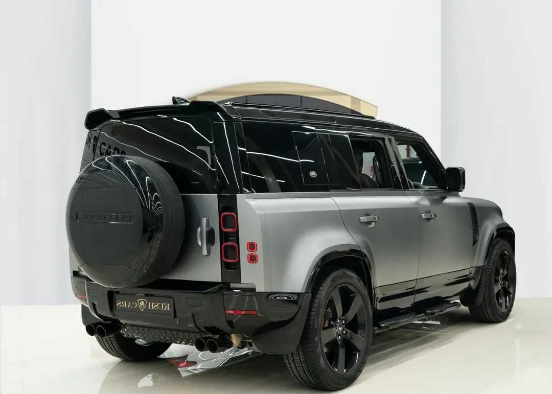 Land Rover Defender 2022