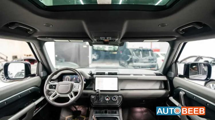 Land Rover Defender 2022