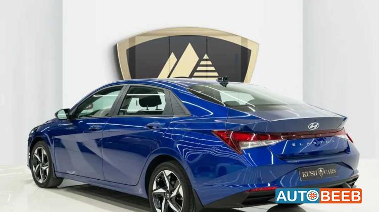 Hyundai Elantra 2023