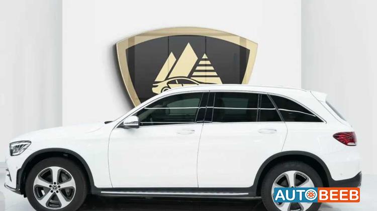 Mercedes Benz GLC300 2021