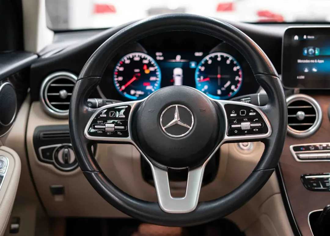 Mercedes Benz GLC300 2021