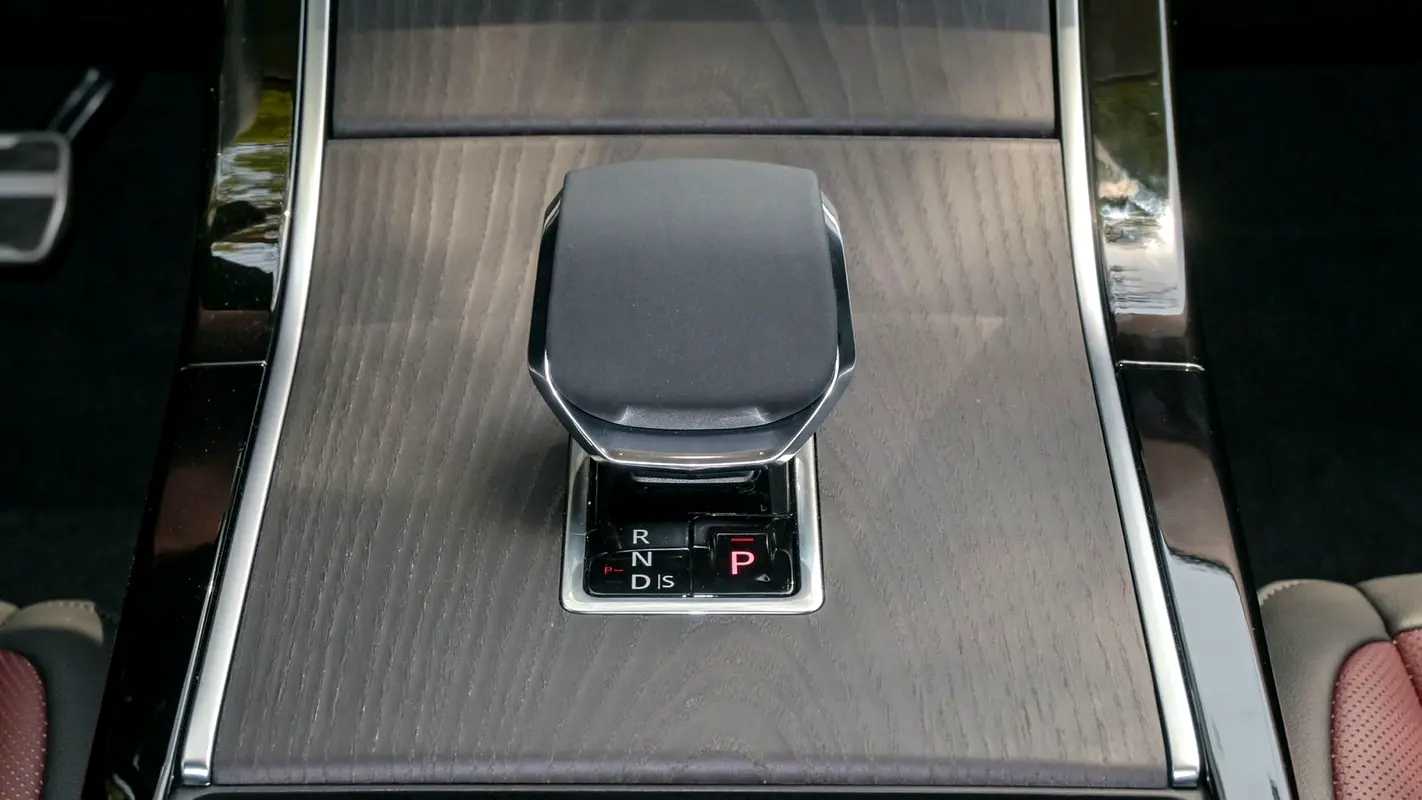 Land Rover Range Rover Evoque 2025