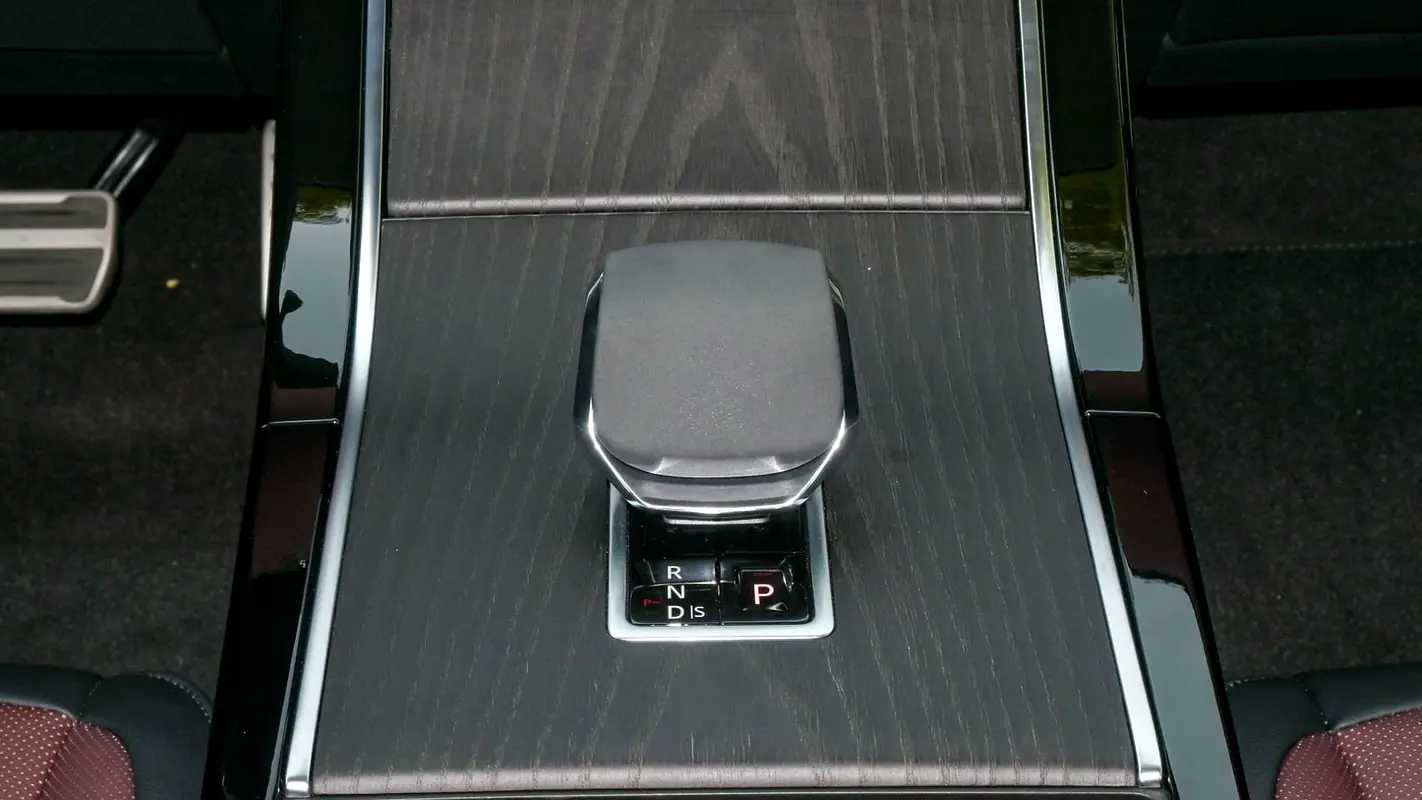 Land Rover Range Rover Evoque 2025