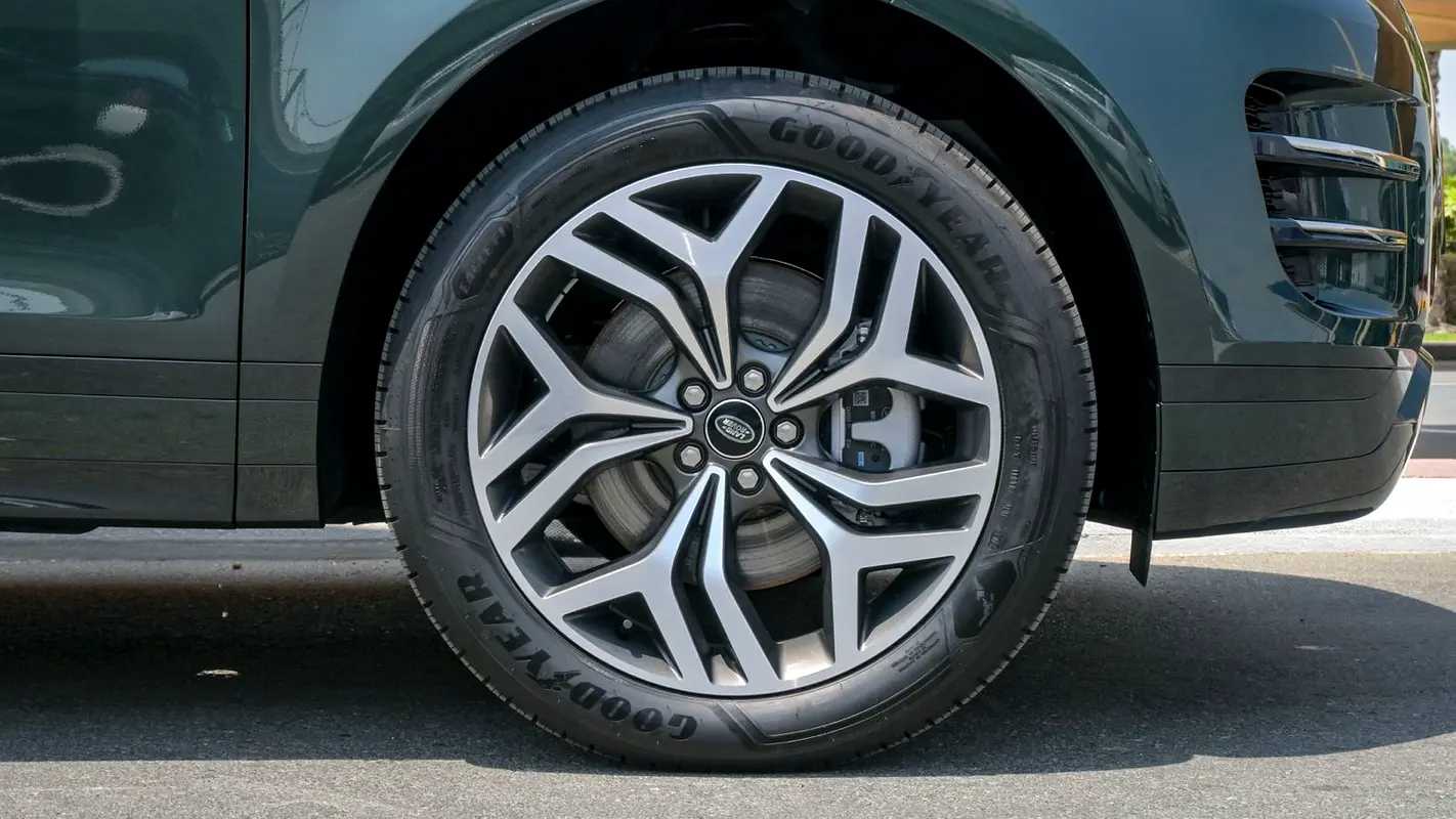 Land Rover Range Rover Evoque 2025