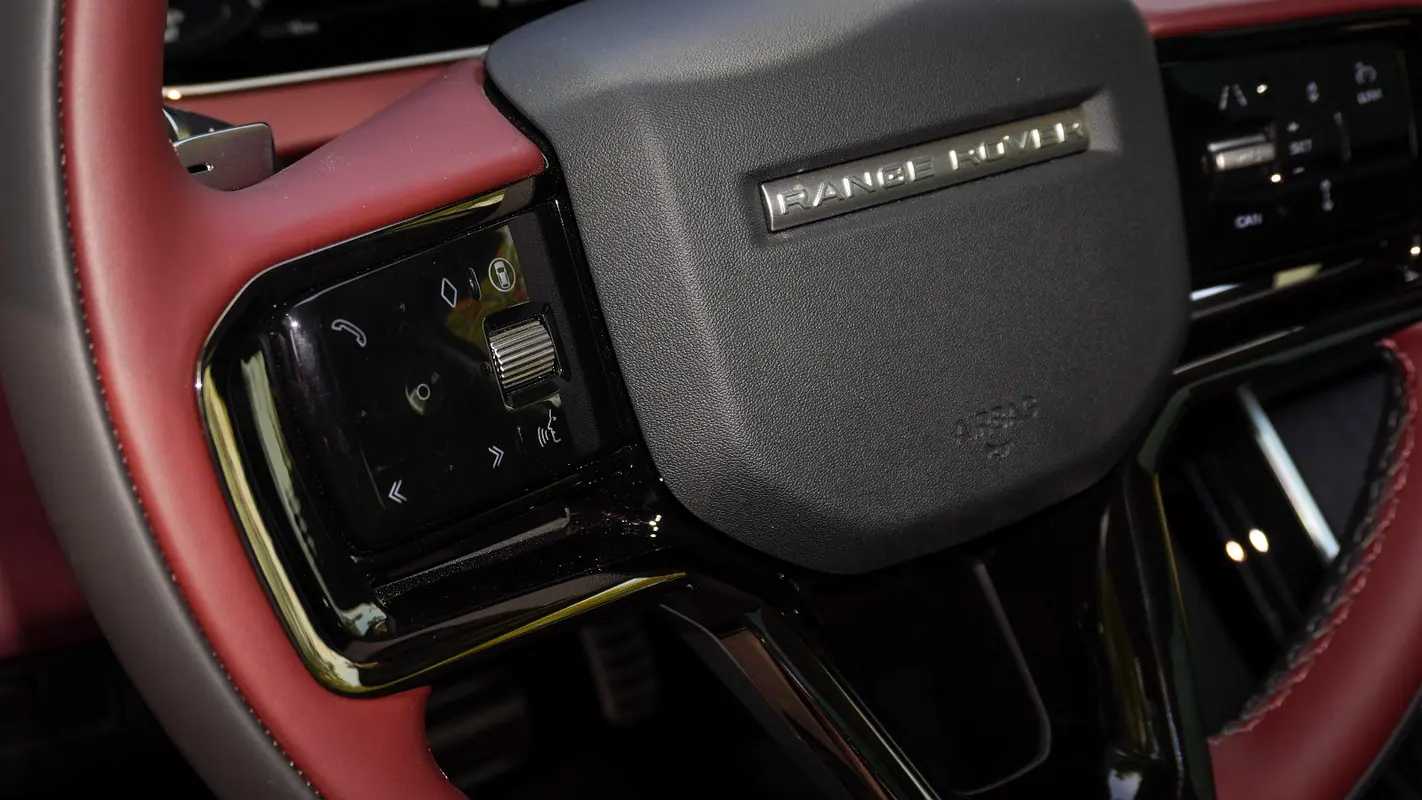 Land Rover Range Rover Evoque 2025