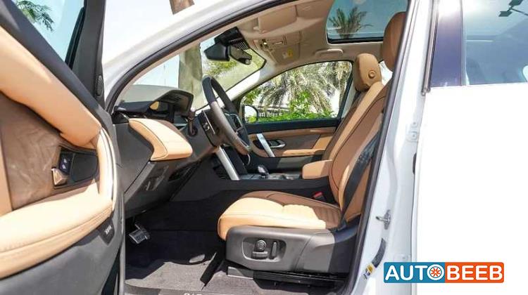 Land Rover Discovery Sport 2025