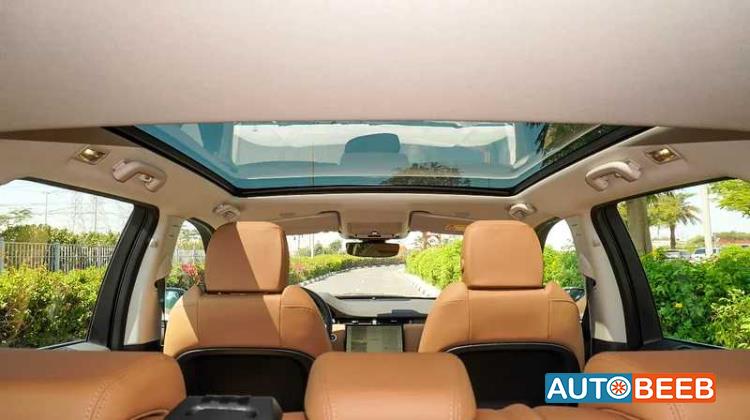 Land Rover Discovery Sport 2025