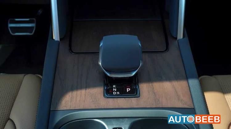 Land Rover Discovery Sport 2025