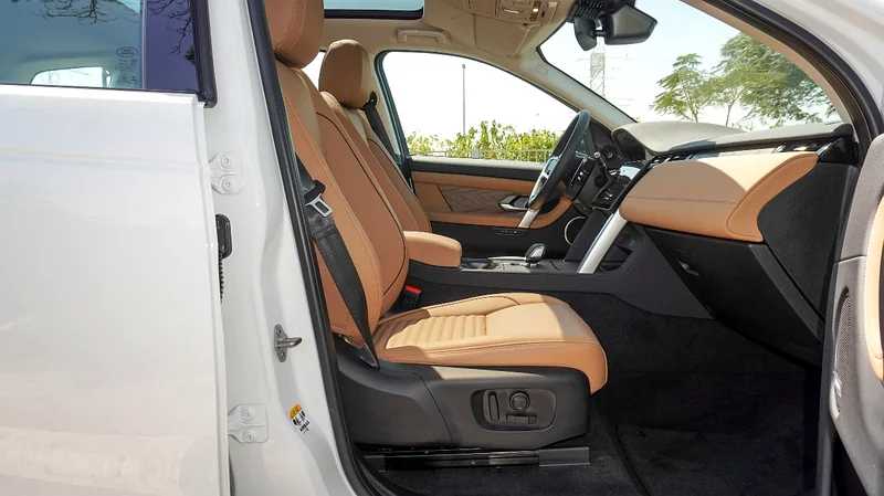 Land Rover Discovery Sport 2025