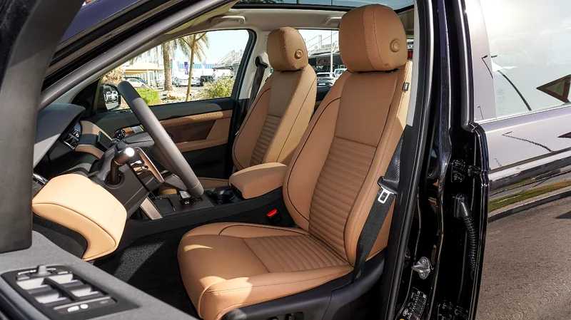 Land Rover Discovery Sport 2025