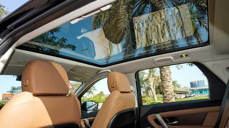 Land Rover Discovery Sport 2025