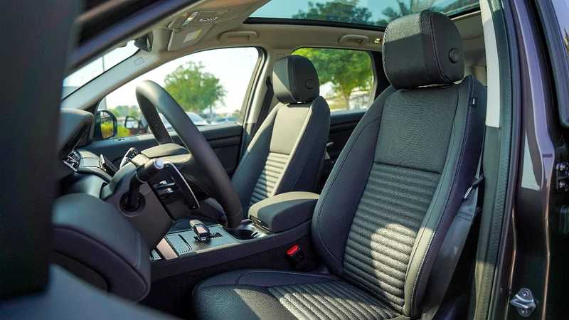 Land Rover Discovery Sport 2025