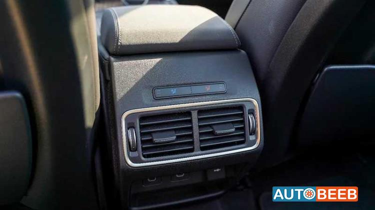 Land Rover Discovery Sport 2025