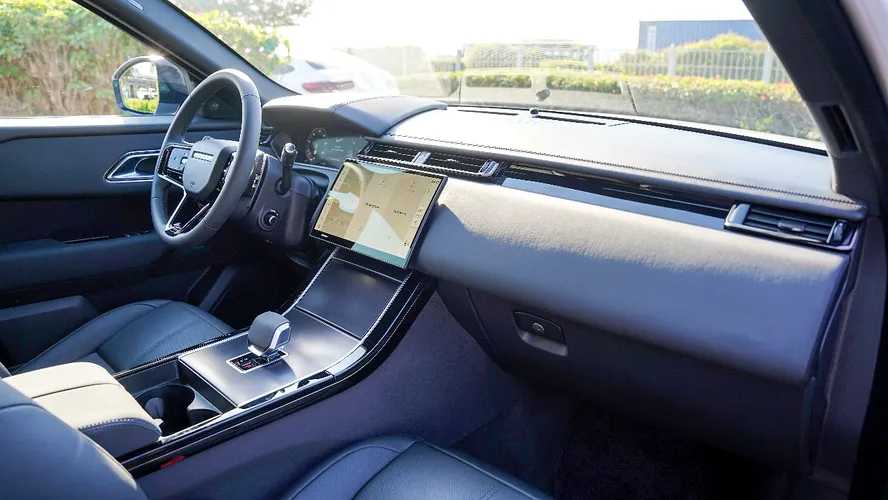 Land Rover Range Rover Velar 2026