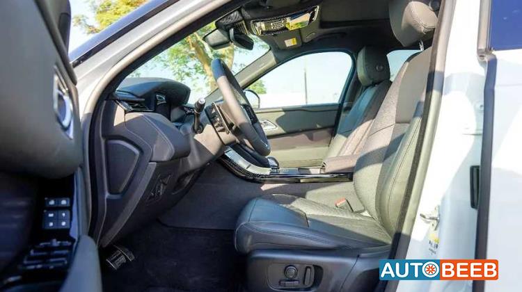 Land Rover Range Rover Velar 2026