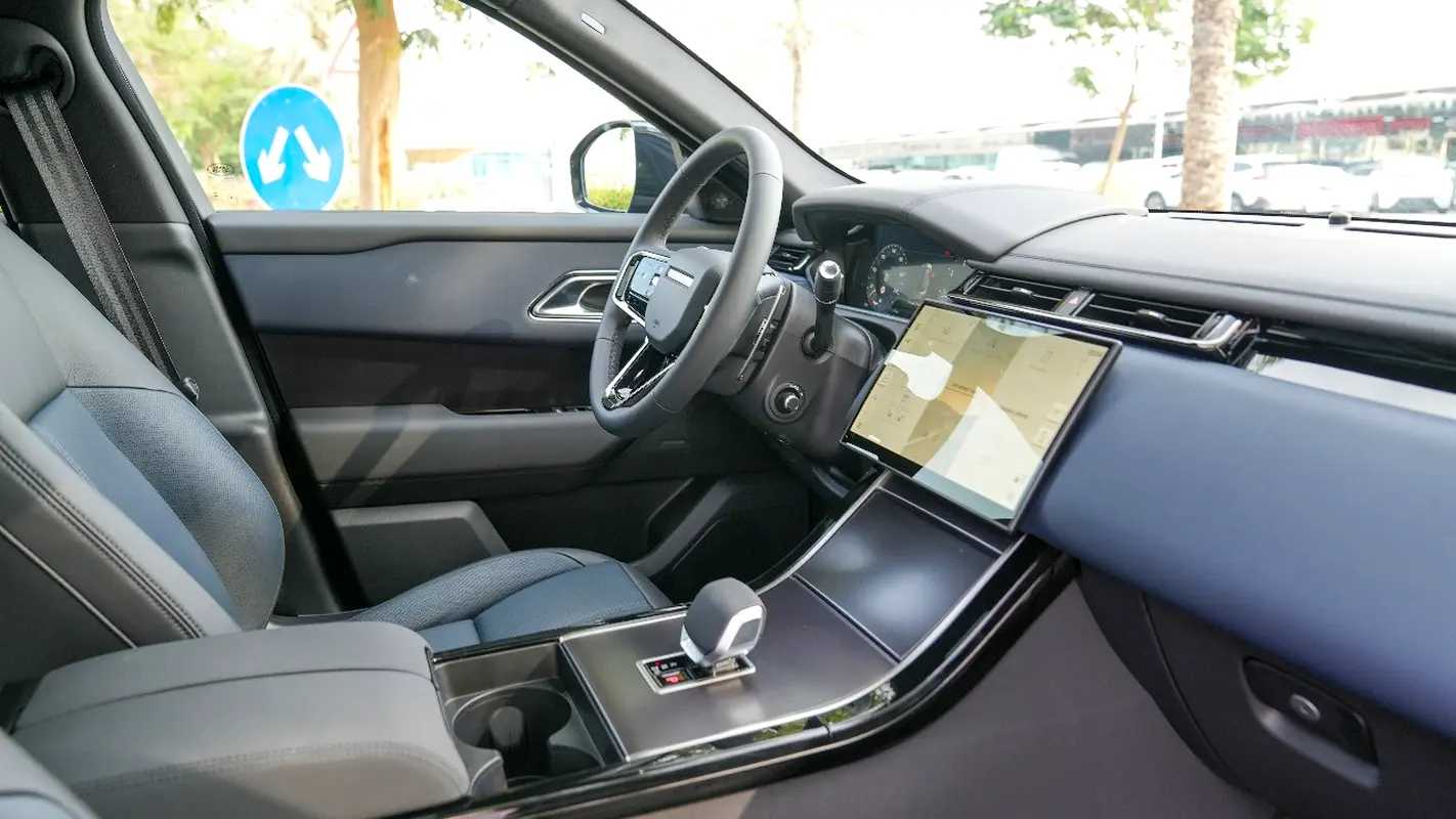 Land Rover Range Rover Velar 2026