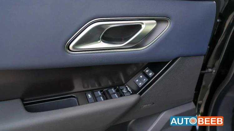 Land Rover Range Rover Velar 2026