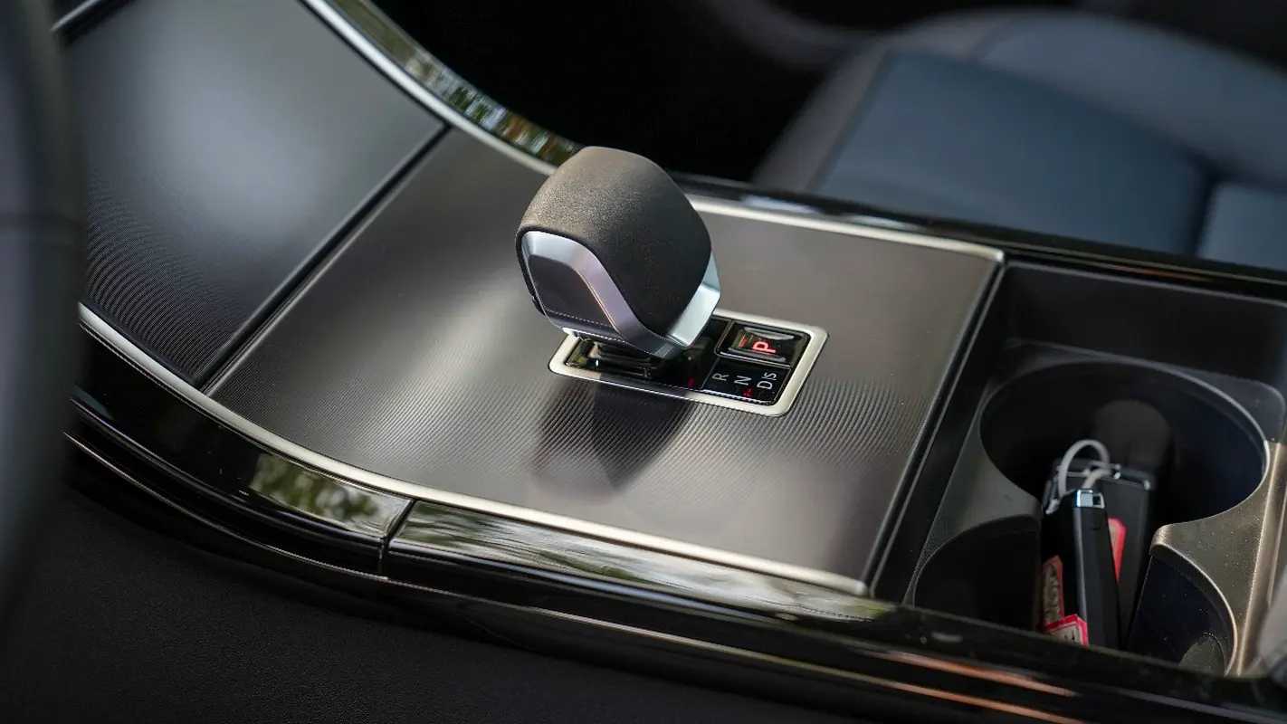 Land Rover Range Rover Velar 2026