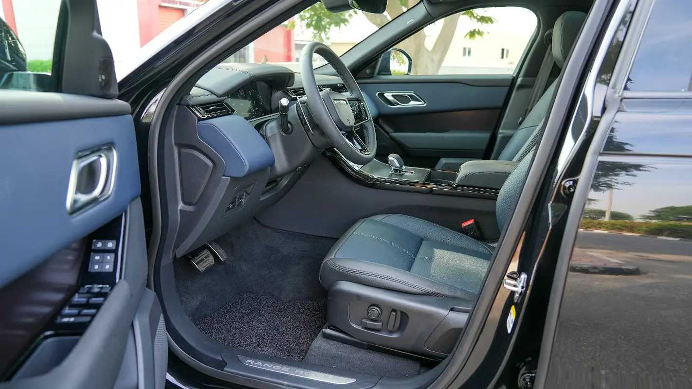 Land Rover Range Rover Velar 2026