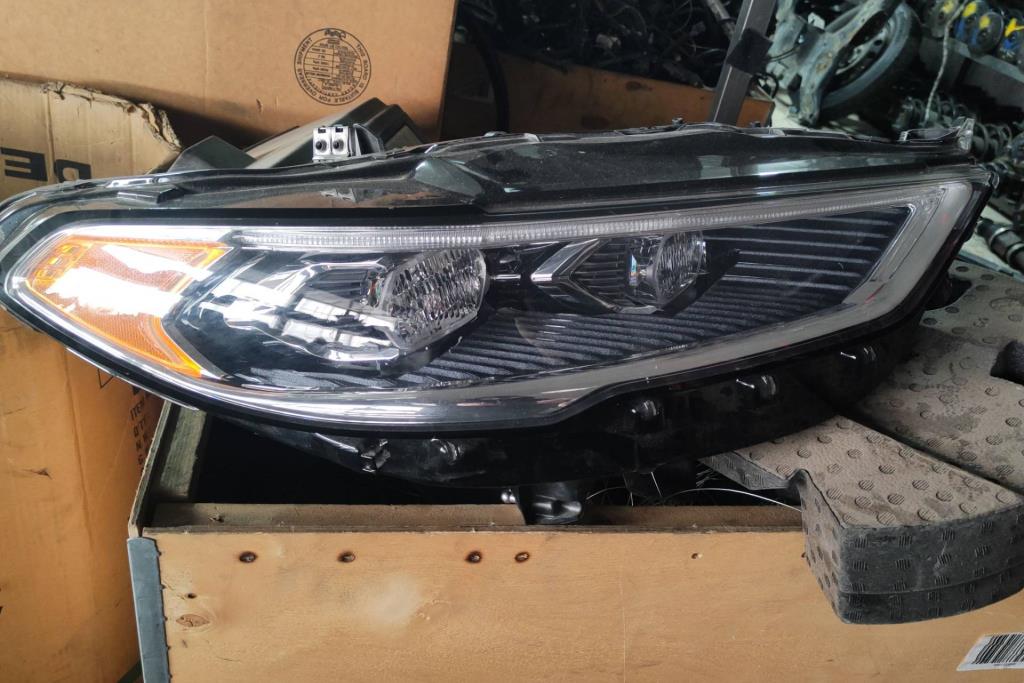Lights Front light Ford Fusion
