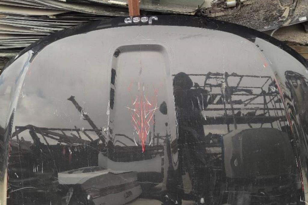 Body  Hood Jeep Grand Cherokee