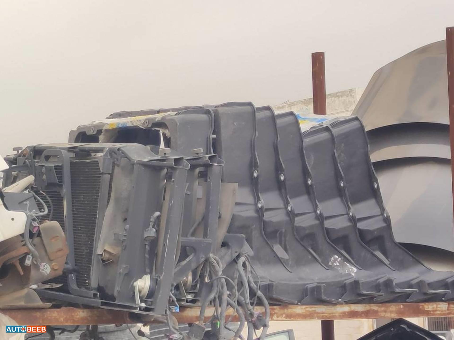 Body  Bumper Ford Explorer