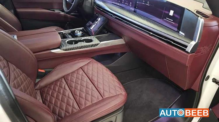 Cadillac Escalade 2025