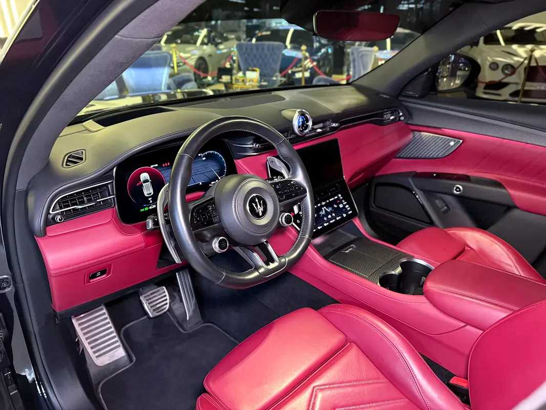 Maserati Grecale  2023