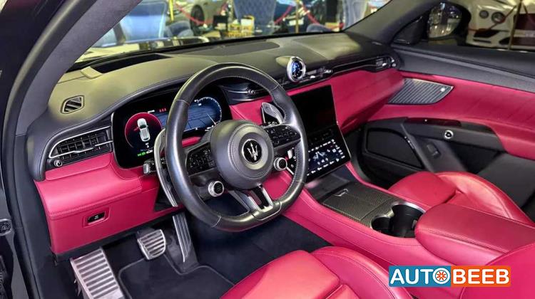 Maserati Grecale  2023