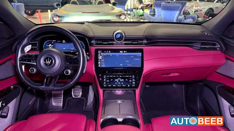 Maserati Grecale  2023