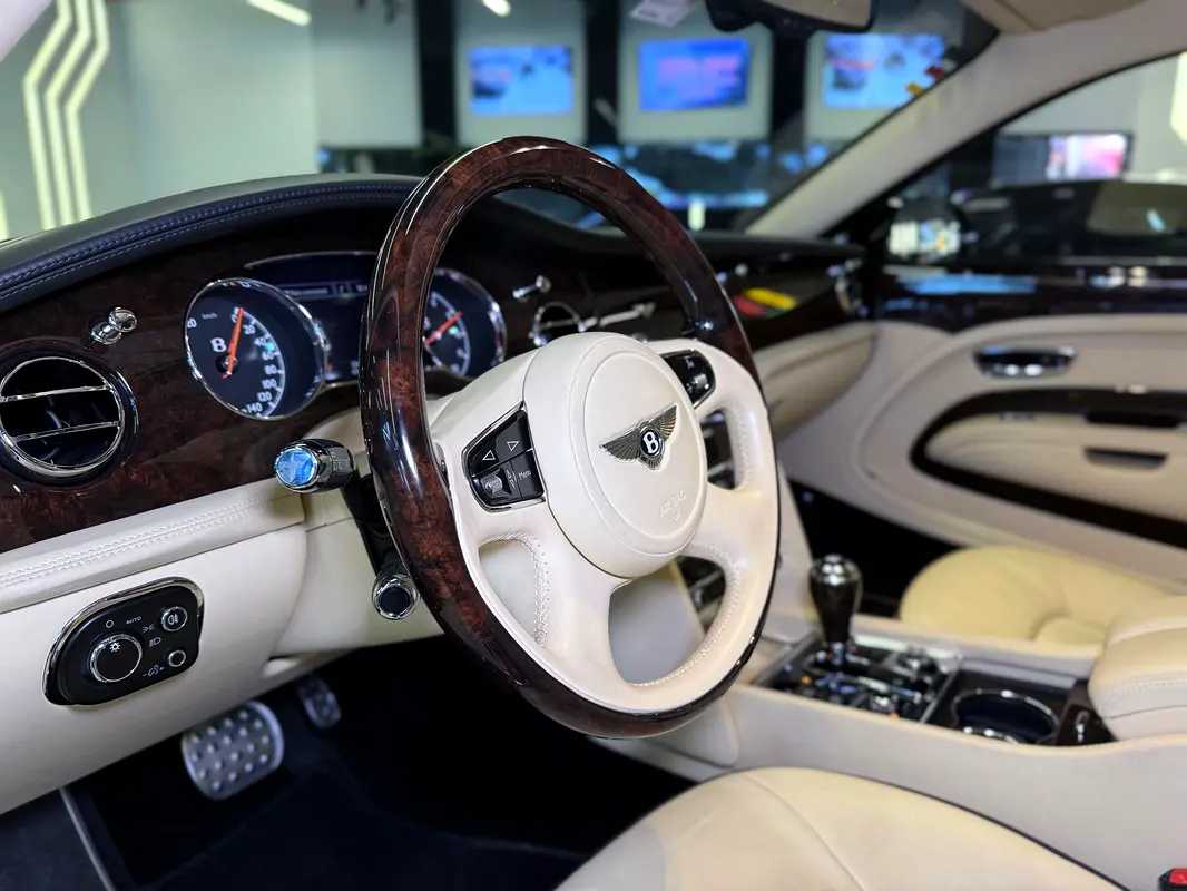 Bentley Mulsanne 2012