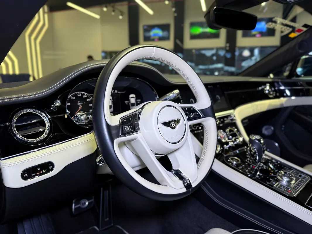 Bentley Continental 2019