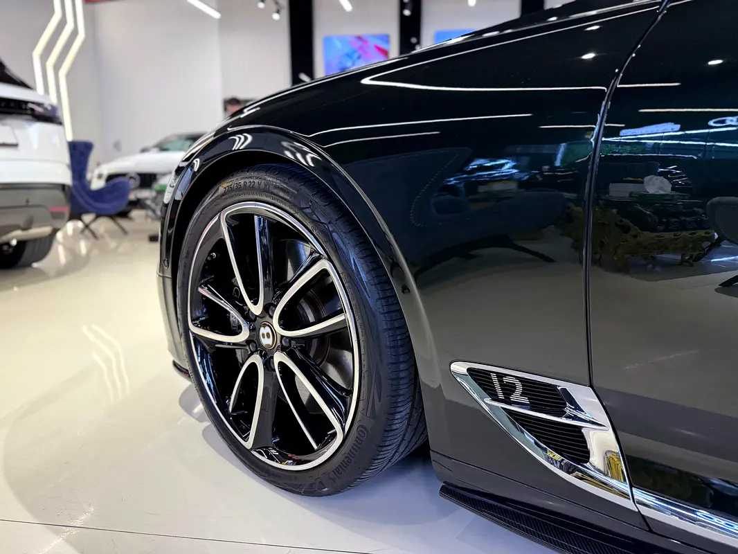 Bentley Continental 2019