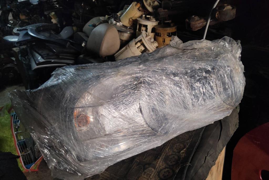 ضوء امامي يمين شمال شيفروليه سونيك 2014 2015