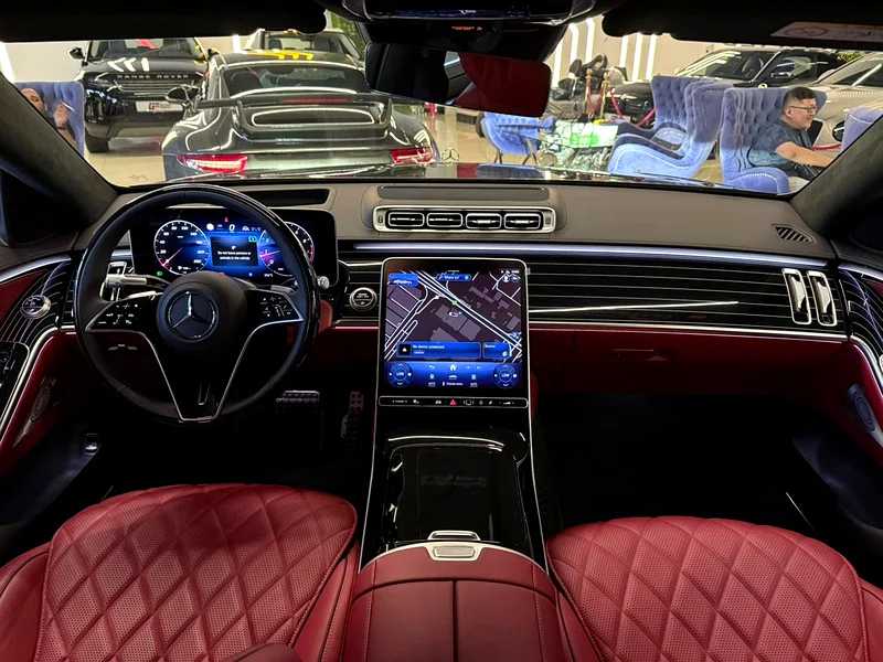 Mercedes Benz S500 2025