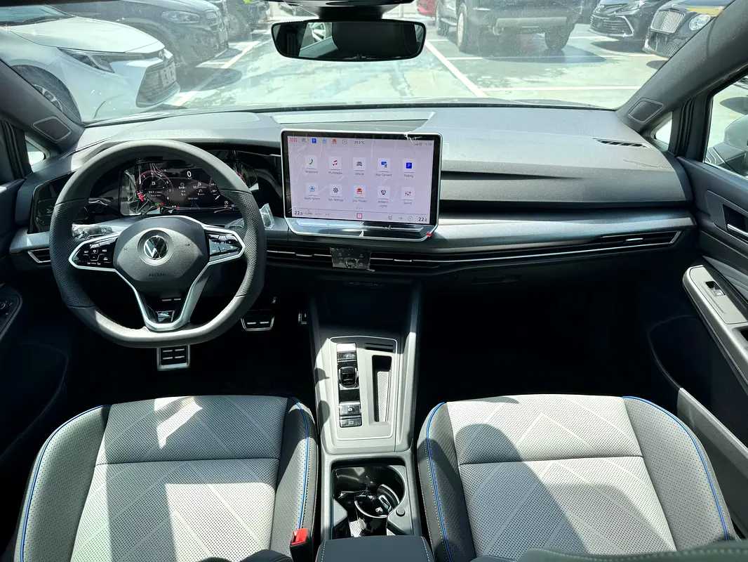 Volkswagen Golf 2025