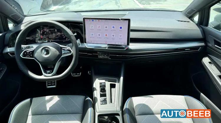 Volkswagen Golf 2025