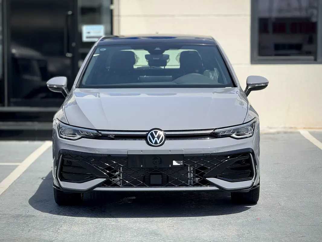 Volkswagen Golf 2025