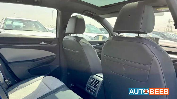 Volkswagen Golf 2025