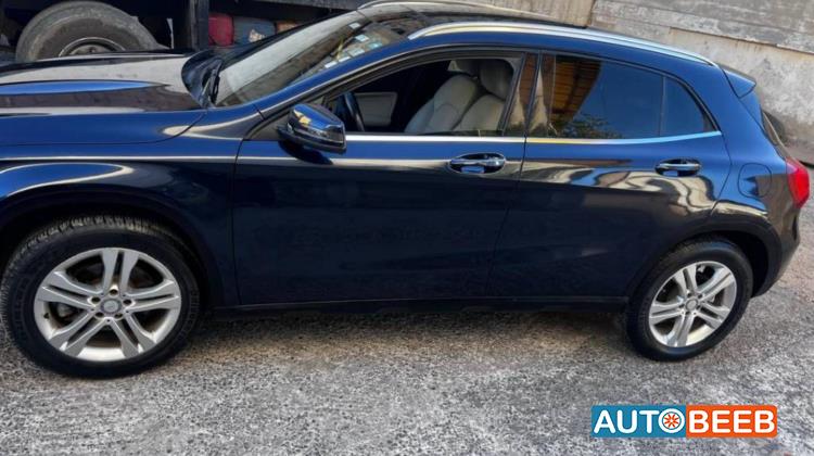 Mercedes Benz GLA250 2017